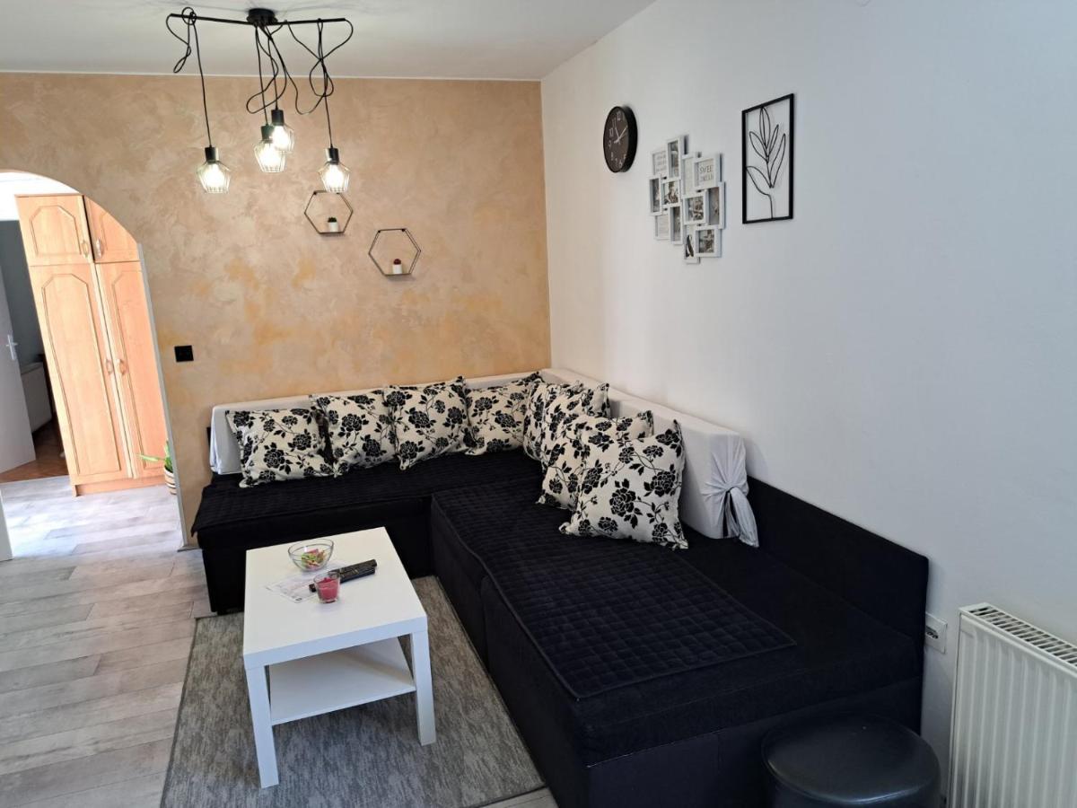 Stefan Apartman โนวีซาด ภายนอก รูปภาพ